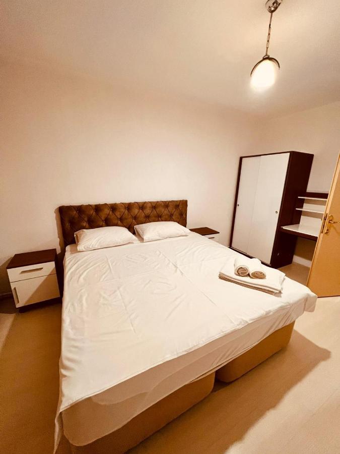 Royal Bby Apart Otel Горукле Экстерьер фото